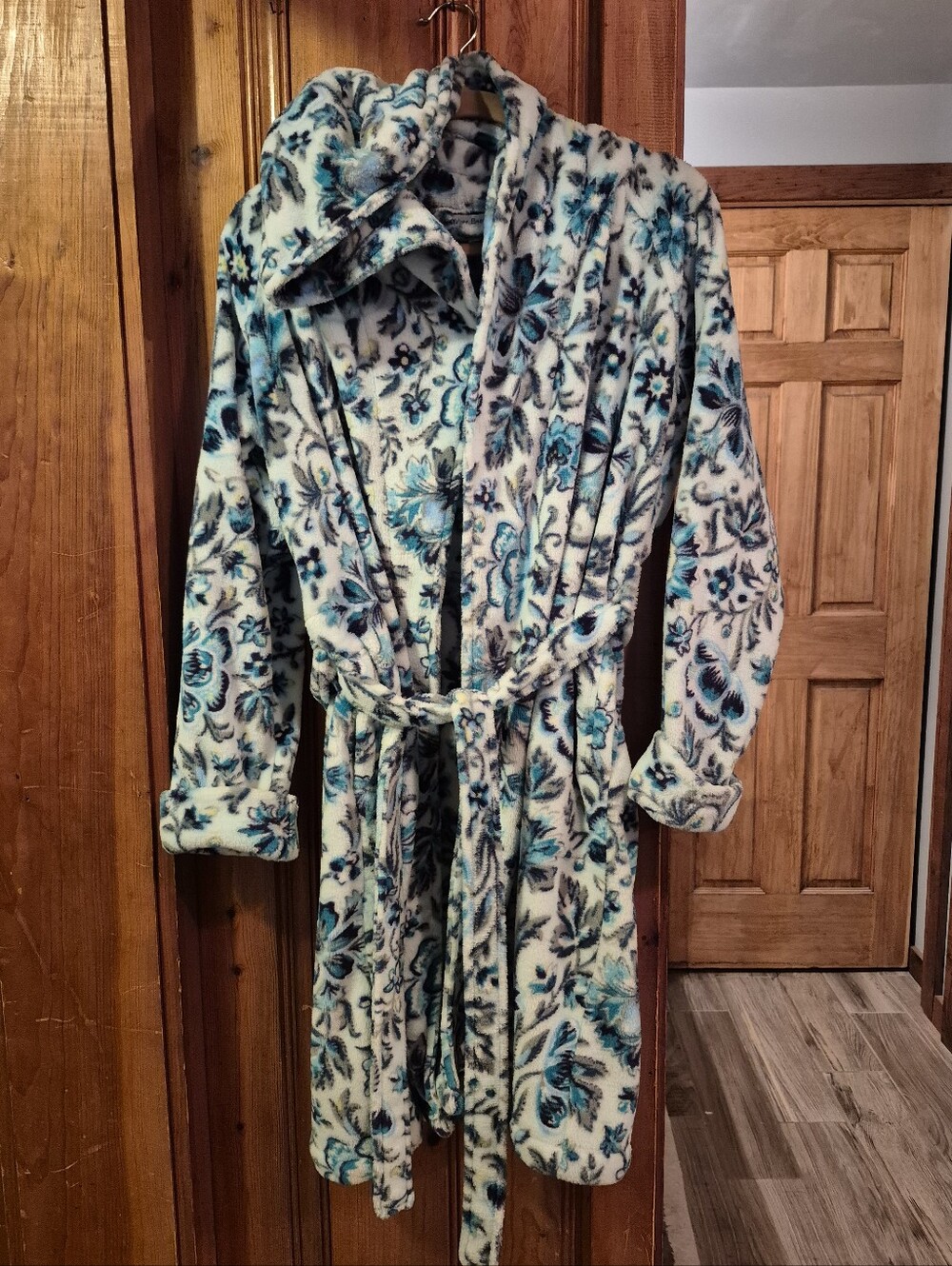 Vera Bradley Womens Plush S/M Floral Blue Robe With Pockets